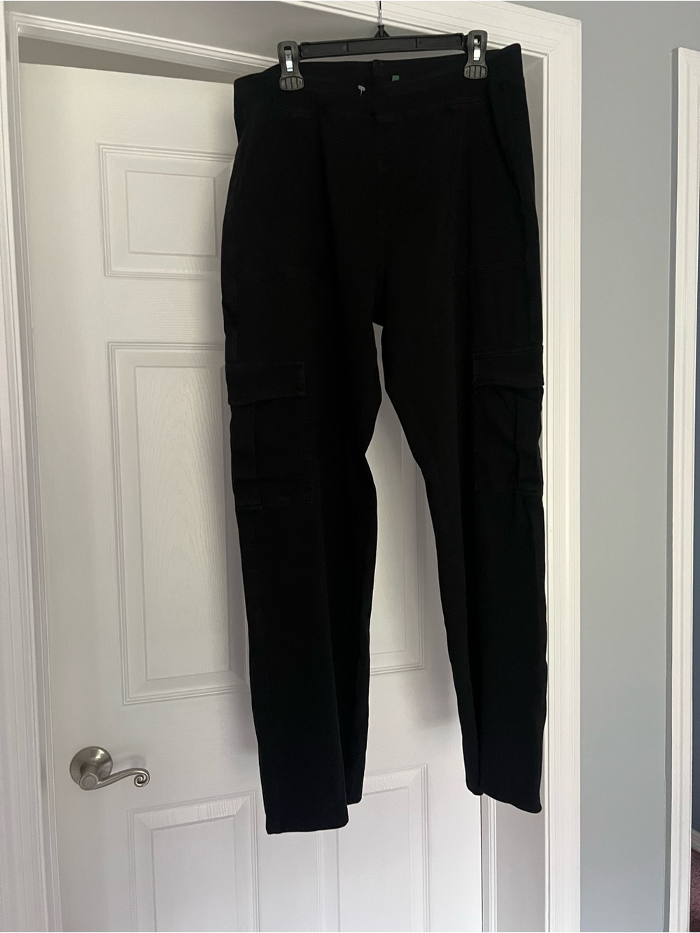 Halara Black Cargo Pants - Classic Utility Style